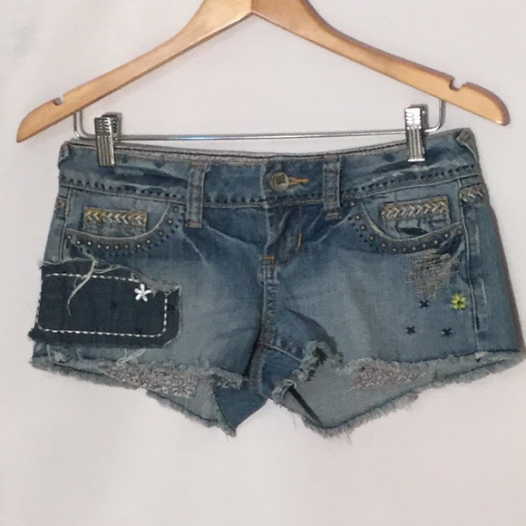 YNQ jean shorts 1/2